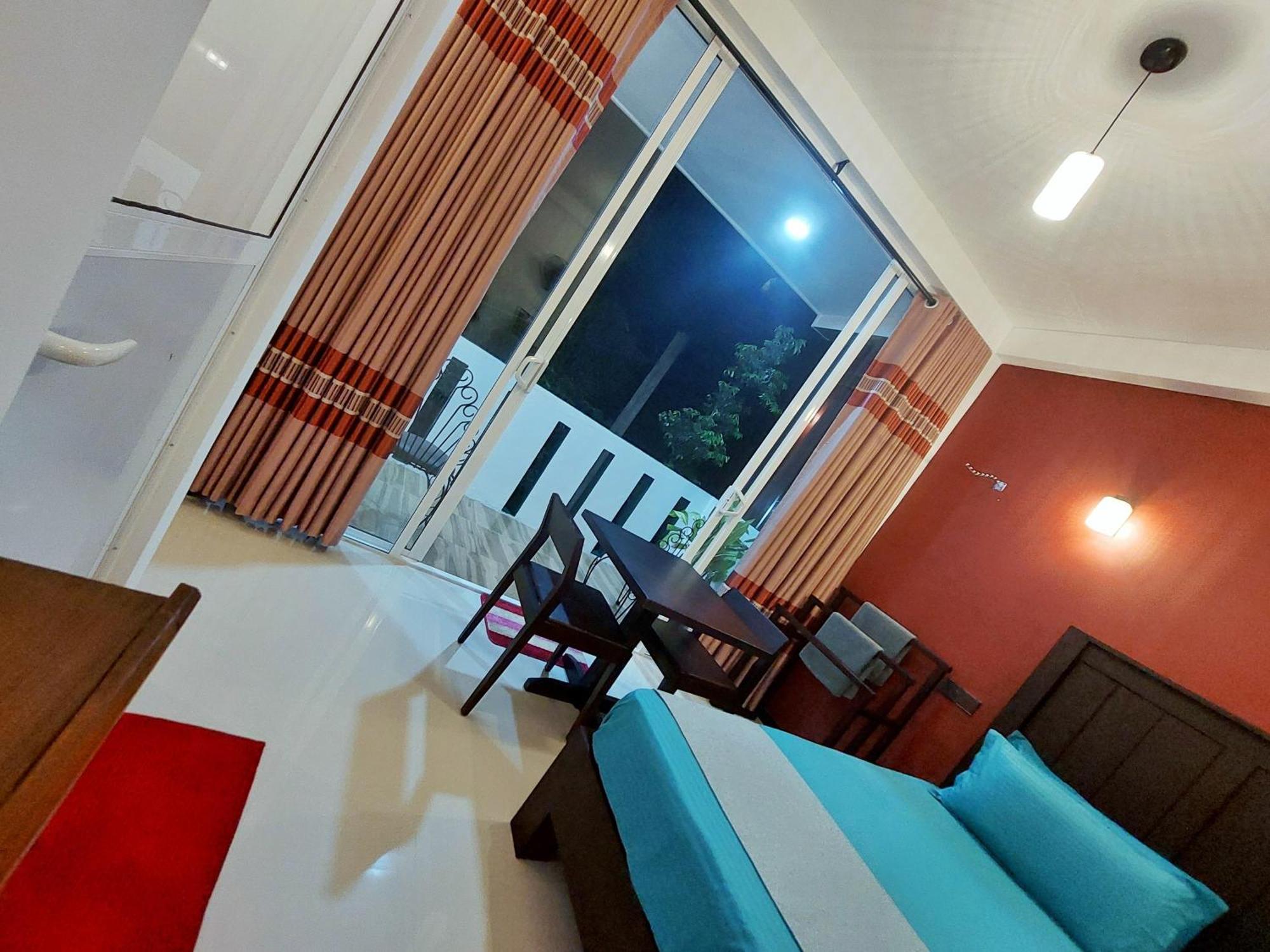 Chen Villa - Near Airport Negombo Luaran gambar